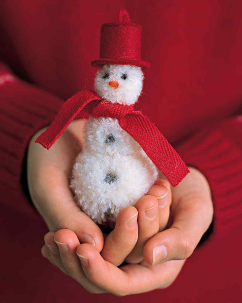 DIY Pom Pom Snowman