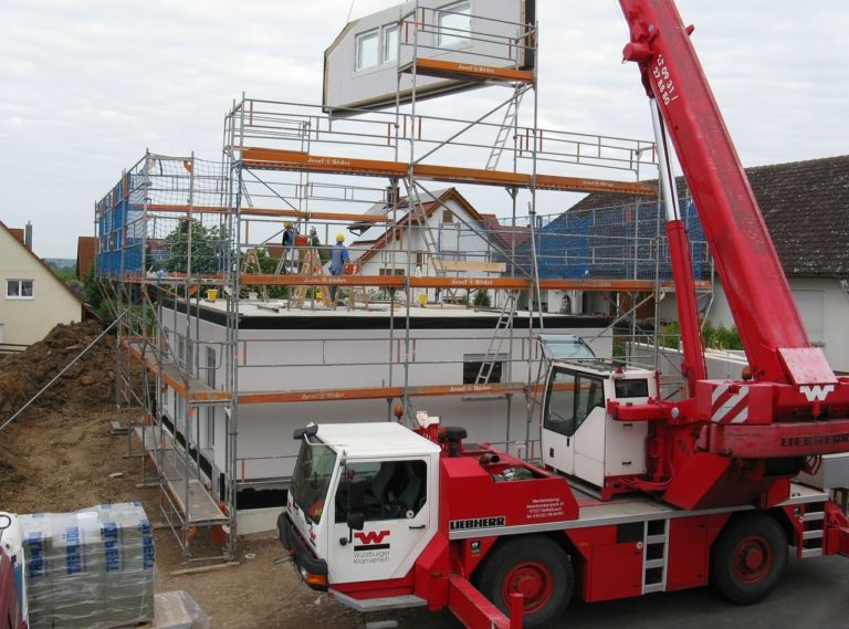 The Reconstruction of Construction Firms: 4 Reasons Why Renting Equipment is Becoming the Norm