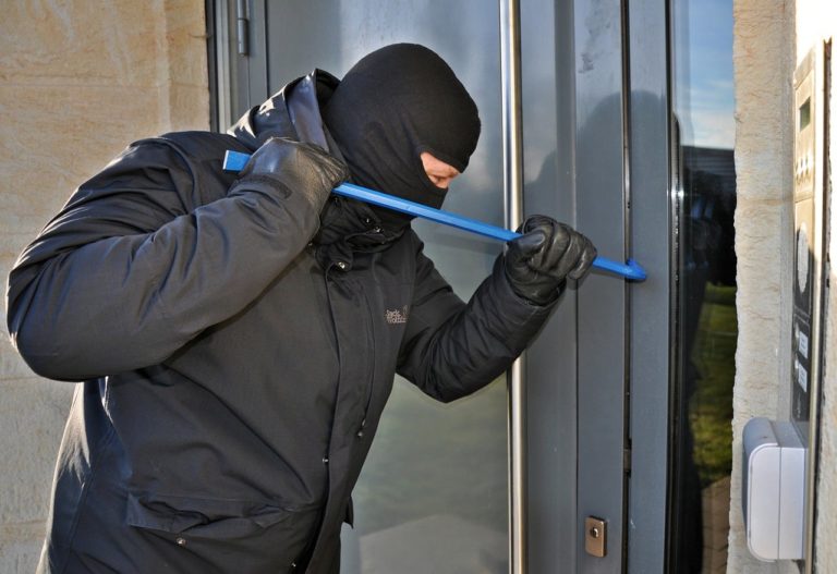 Safety Precautions: 5 Ways to Make a Commercial or Residential Building Burglar Proof