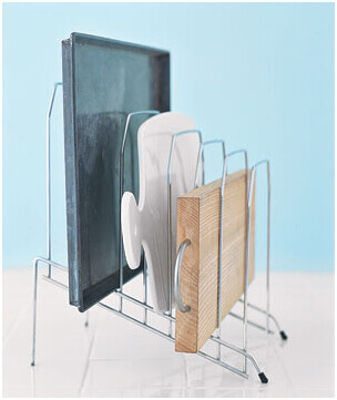 Organize-Cookie-Sheets-and-Cutting-Boards-in-a-Desk-Organizer
