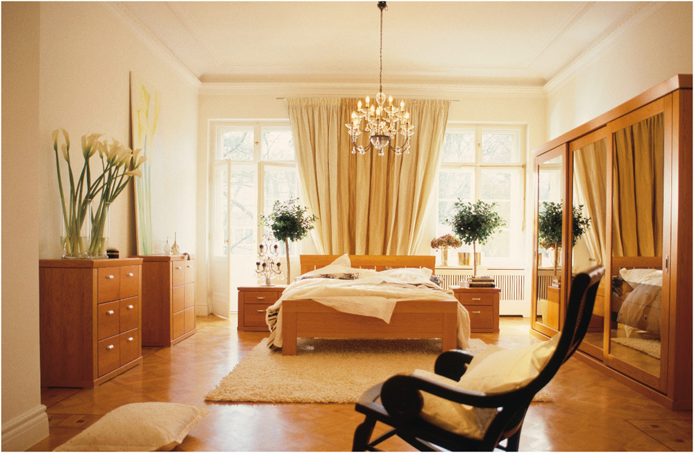 Elegant and Classic Bedroom Design Idea